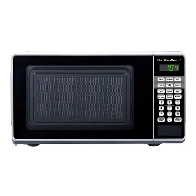 horno de microondas hamilton beach 0.7 pies hb-p70t20ap-vb negro, vista frontal con puerta de botón y ventana oscurecida; panel derecho con pantalla LED y teclado con botones para 6 menús automáticos (palomitas, papa, recalentado, cena congelada, bebidas, pizza), descongelamiento por peso y rápido, plato giratorio 245 mm, acabado espejo y 700 W de potencia. Adecuado para casa u oficina; también se usa frecuentemente para recalentar recipientes pequeños.