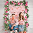 thumbnail image 1 of Adorno de pared de 2 piezas con rosas artificiales de 10 cabezas, ideal para San Valentín. Jarrones de cristal decorativos para dormitorio o sala de estar. Marco metálico. 230 cm (90,55, 1 of 9