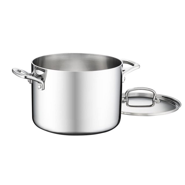 Olla Stockpot Cuisinart French Classic de acero inoxidable de tres capas, 6 litros vista frontal centrada de la olla cilíndrica de acero pulido con dos asas remachadas que no se calientan según especificaciones, tapa de acero inoxidable apoyada a un lado, interior liso y borde reforzado; suele usarse también para enfriar y conservar caldos.