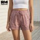 thumbnail image 3 of Short Casual de Mujer Con Cordón Ajustable y Bolsillos rosa Chico, 3 of 5