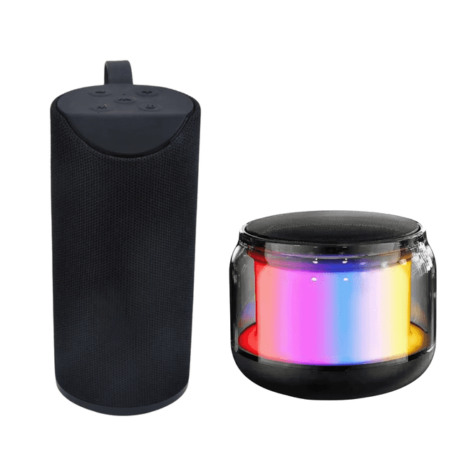 combo bocinas bluetooth con radio fm negro set Link bits: bocina cilíndrica negra de tela con botones superiores y asa para transporte; bocina compacta negra con difusor luminoso multicolor alrededor del altavoz. 8W de salida, batería recargable con hasta 4 horas de autonomía, portátil e inalámbrica; suele usarse también para ambientar reuniones pequeñas.