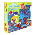 thumbnail image 1 of Vamos a Pescar Spin Master Cardinal Baby Shark, 1 of 3