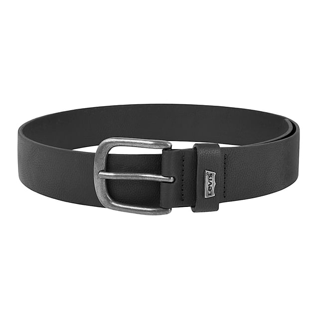 cinturón levi´s hombre 43414-59 simipiel negro cinturón negro de hombre Levi's, vista frontal centrada de correa de 3.5 cm en simipiel con hebilla metálica plateada clásica y trabilla con etiqueta Levi's visible; fondo blanco, adecuado para looks semiformal o casual y a menudo usado como cinturón de diario.