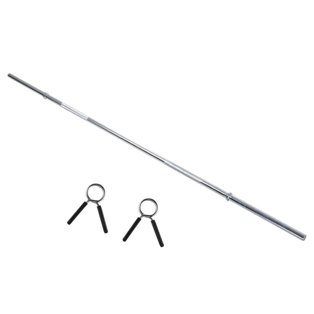 barra recta 25mm 120cm bywell con seguros para ejercicio, vista diagonal frontal de barra cromada de 120 cm y 25 mm con moleteado central para agarre y extremos lisos para discos; incluye par de seguros de resorte con mangos negros, ideal para entrenamiento de fuerza y uso con pesas en casa o gimnasio.