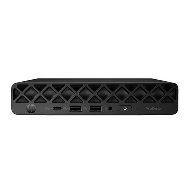desktop hp prodesk 4 g1i intel core ultra 7 16 gb ssd 512 gb sff windows 11 pro — Vista frontal centrada de la torre SFF negra con rejilla frontal en patrón geométrico; se observan un puerto USB‑C, dos puertos USB tipo A, conector de audio y botón de encendido, logo HP y nombre ProDesk; adecuada para estaciones de trabajo y a menudo usada como equipo de punto de venta compacto.