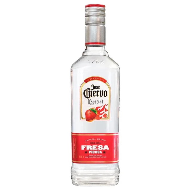pack de 2 licor de tequila cuervo especial fresa picosa 700ml, botella frontal de vidrio transparente con etiqueta blanca y roja que muestra el logo Cuervo Especial, ilustración de fresa y texto "Fresa Picosa", tapón plateado con banda roja; empaque puede variar; a menudo usado como licor para cocteles y para servir en reuniones.