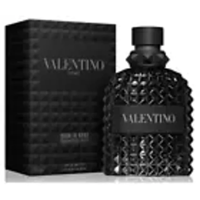 valentino uomo born in roma rockstud noir eau de toilette 100 ml hombre valentino — frasco negro facetado de 100 ml con relieve Rockstud y tapa redondeada, etiqueta frontal con logo Valentino; nota de salida bergamota, nota de corazón salvia y nota de fondo ámbar gris.