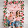 thumbnail image 1 of Adorno de pared de 2 piezas con rosas artificiales de 10 cabezas, ideal para San Valentín. Jarrones de cristal decorativos para dormitorio o sala de estar. Marco metálico. 230 cm (90,55, 1 of 9