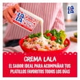 thumbnail image 4 of Crema Ácida Lala Entera 426 ml, 4 of 6