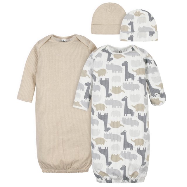 gerber set 4 piezas 2 camisones y 2 gorritos 100 por ciento algodón beige; dos camisones de manga larga con fondo abierto y hombros expandibles — uno acanalado liso y otro estampado con jirafas y hipopótamos en tonos gris y beige — y dos gorritos a juego; talles 0–6 meses, algodón 100% certificado STANDARD 100 OEKO-TEX; suele usarse como conjunto práctico para salidas hospitalarias o regalo de baby shower.