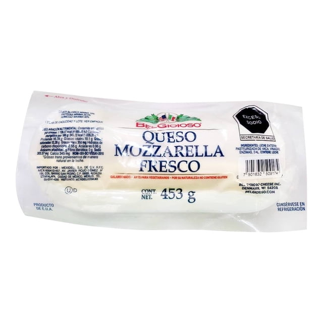 queso mozzarella belgioioso 453 g paquete plástico transparente con etiqueta blanca y texto azul 'Queso Mozzarella Fresco' de la marca BelGioioso; bloque de queso blanco visible, leyenda 'Sin gluten' y peso neto 453 g legibles; opción versátil para ensaladas y platillos.