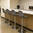 thumbnail image 2 of Sillas para Bar y Barra de Cocina con Respaldo y Reposapies de Altura Ajustable Banco Taburete Giratorio con Asiento Acolchado de Diseño Moderno Set 4 Piezas Gris, 2 of 7