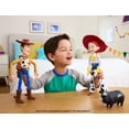 thumbnail image 2 of Figura de acción parlante Jessie de Mattel, 30 cm, Toy Story, 2 of 6
