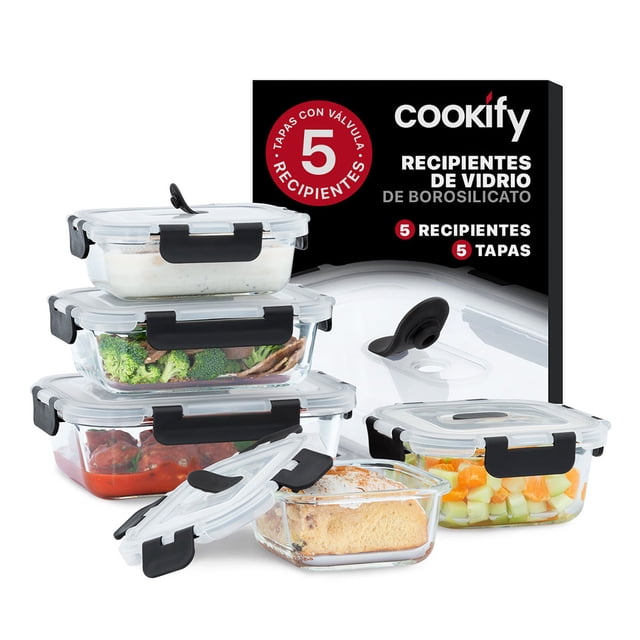set 5 recipentes de vidrio cookify, tapa hermética | refractarios contenedores resistentes sin bpa, aptos para horno, congelador: cinco recipientes transparentes Cookify con tapas herméticas blancas y pestañas negras, dispuestos apilados y algunos abiertos para mostrar capacidades de 320 ml a 1040 ml; se aprecia la válvula de silicona en las tapas y ejemplos de alimentos dentro (verduras, salsa, pastel). Adecuados para preparación de alimentos, hornear sin tapa, congelar y recalentar con la válvula abierta; tapas con cierre de 4 pestañas y anillo de silicona removible.
