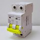 thumbnail image 1 of Interruptor Termomagnetico De 2 Polos 32A Riel Din 10kA, 1 of 4