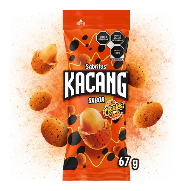 cacahuates kacang cheetos 67g Paquete frontal naranja de 67 g con logo Kacang y sello Cheetos; vista centrada del empaque con cacahuates cubiertos visibles y polvo de condimento en el fondo, empaque señalado como ideal para el camino según especificaciones.