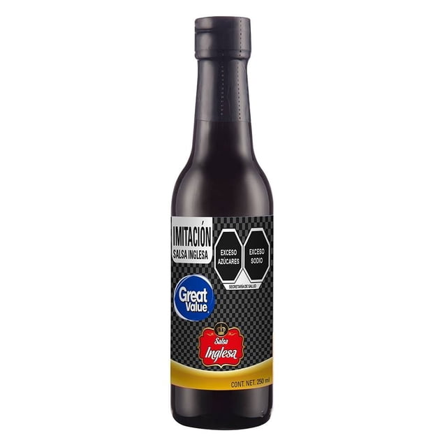 imitación salsa inglesa great value 250 ml botella de vidrio frontal, 250 ml, etiqueta negra a cuadros con logo Great Value y texto "IMITACIÓN SALSA INGLESA", sellos nutrimentales visibles y banda dorada en la base; ideal para sazonar guisos y aderezos en la despensa, también adecuada para marinar porciones pequeñas.