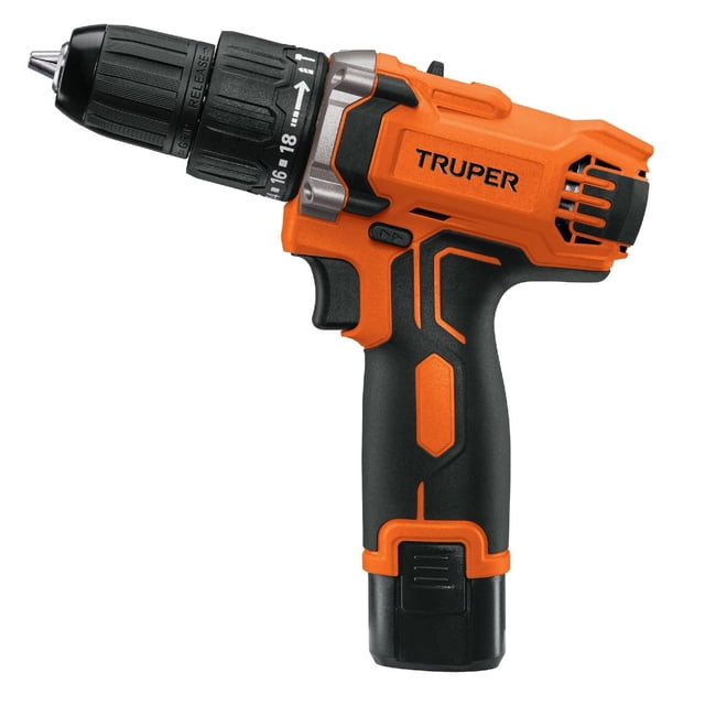 taladro rotomartillo inalámbrico 12v truper truper roti-12ac Anaranjado, vista 3/4 frontal con broquero de cambio rápido y empuñadura negra antideslizante. Cuerpo con marca TRUPER, selector de 2 velocidades y control de sentido, luz LED frente al portabrocas, clip para cinturón e indicador de carga en la batería de ion litio; diseñado para perforar y atornillar en madera, metal y concreto y apto para proyectos de bricolaje doméstico.