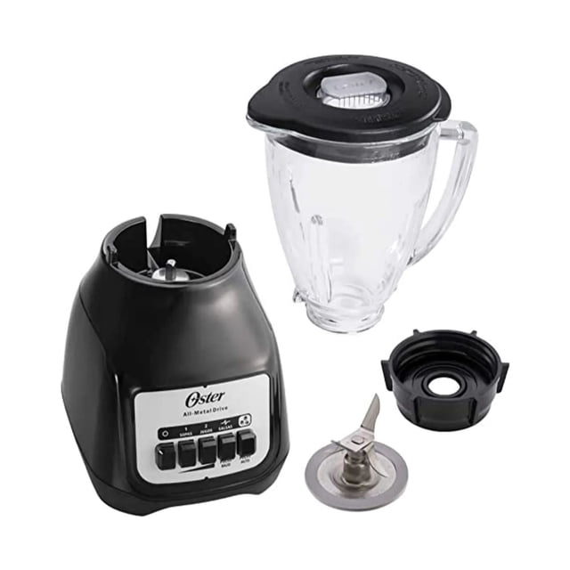 licuadora kaliman vidiro negra oster blst/kag-bpb-013 licuadora de sobremesa, vista frontal con base negra y frente plateado con botones para 2 velocidades y pulso; jarra de vidrio transparente con tapa negra y anillo de rosca, cuchillas de acero inoxidable de 4 puntas y acople metálico All-Metal Drive visibles; diseño compacto en negro con detalles en acero inoxidable, adecuada para batidos y picar hielo y a menudo usada para preparar mezclas en casa.