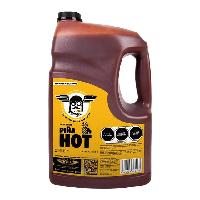 salsa para alitas y botanas mr wings sabor piña hot 4.2 kg, garrafa plástica marrón con manija lateral y tapa negra, etiqueta amarilla frontal con logo Mr Wings y texto 'PIÑA HOT'; salsa agridulce y picosa para alitas, botanas, tacos o camarones, también apta para marinar o añadir a micheladas y boneless.