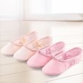thumbnail image 4 of Zapatilla de ballet Zapato de baile Lona Ballet Yoga Zapatos de baile con suela de cuero suave para niños pequeños Niños Niñas Rosa con cordones Talla 26, 4 of 12