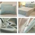 thumbnail image 4 of Juego de cama de 4 piezas para dormitorios | Poliéster suave lavado | Tamaños individual y matrimonial | Diseño reversible | Incluye funda nórdica, sábana ajustable y 2 fundas de almohada, 4 of 6