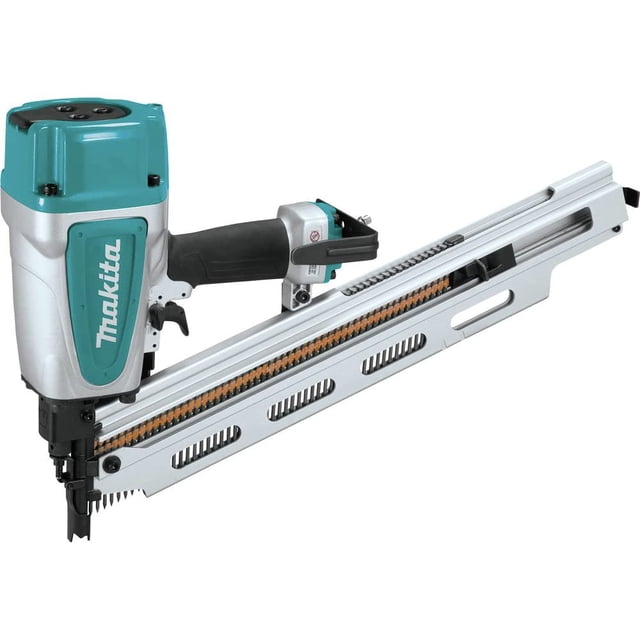 clavadora para enmarcar makita an924 21º, cabeza redonda completa, 3-1/2 clavadora Makita color teal y plateado con empuñadura negra, vista lateral 3/4; cargador superior de aluminio con tira visible de clavos plásticos 21º para 2" a 3 1/2" de longitud, ventilaciones en la carcasa y logotipo Makita; también se usa a menudo para trabajos de enmarcado y montaje estructural en obra.