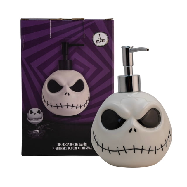 dispensador de cerámica para jabón líquido recargable, cabeza jack skellington, capacidad 400 ml con caja regalo Dispensador blanco de cerámica con cabeza 3D de Jack Skellington y bomba plateada de acero inoxidable; mide 17 cm de alto, 11 cm de largo y 10 cm de ancho. Incluye caja de regalo morada con imagen del producto; adecuado para jabón líquido, lociones o desinfectante y a menudo usado por coleccionistas como adorno temático en baño o tocador.