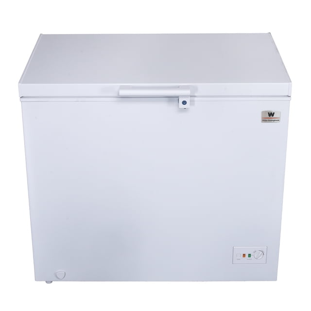 white westinghouse congelador 9 pies 251 litros wwccf89251lhwsd inverter control dual condensador interno canastilla puertas deslizables luz interior ruedas. Vista frontal centrada del congelador horizontal blanco con tapa superior abatible y manija, cerradura con llave en el centro y logotipo White‑Westinghouse en el costado derecho. Panel de control y perilla en la esquina inferior derecha, interior en acero blanco con canastilla y ruedas visibles para traslado; adecuado para almacenar carnes y congelados y frecuentemente usado en hogares y pequeños comercios.