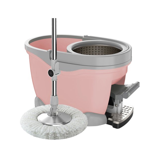 trapeador spin mop y cubeta con pedal komfort rosa cubeta rosa con borde y centrifugador gris, pedal metálico lateral para escurrir sin manos, palo de acero con cabezal giratorio 360° y almohadilla de microfibra blanca de alta absorción visible en vista 3/4 sobre fondo blanco; también suele emplearse para enjuagar paños pequeños.