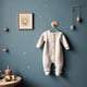 thumbnail image 3 of Ganchos para Ropa de Niños | Ganchos de Plástico Premium para Colgar Ropa de Niño, Niña y Bebé | Gruesos, Resistentes y Duraderos | Paquete de 20 Perchas para Ropa Infantil color Verde, 3 of 5