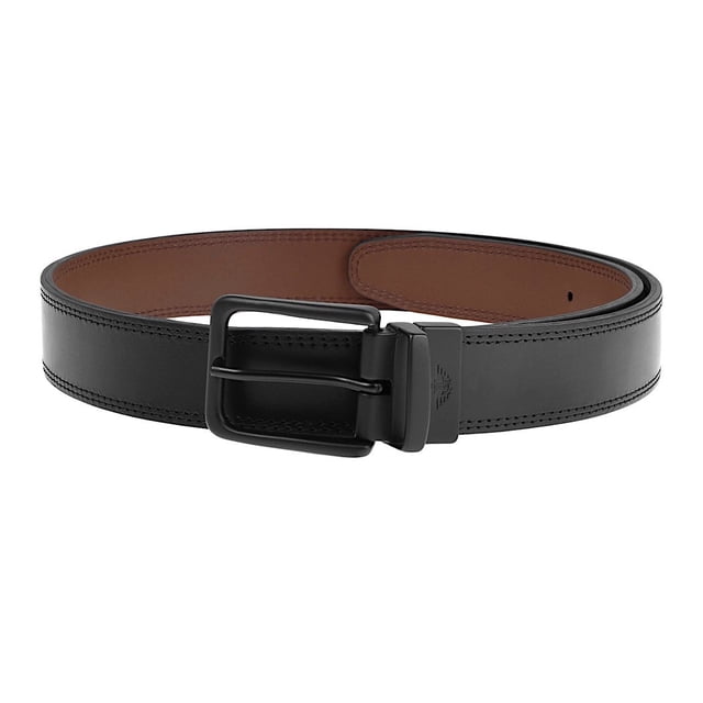 cinturón caballero dockers talla 32 40305-5929 piel negro cinturón de piel negro con hebilla rectangular negra mate; vista frontal centrada que muestra corte grueso, doble pespunte en los bordes y forro interior café. Suele usarse también como opción de vestir para oficina o eventos formales.