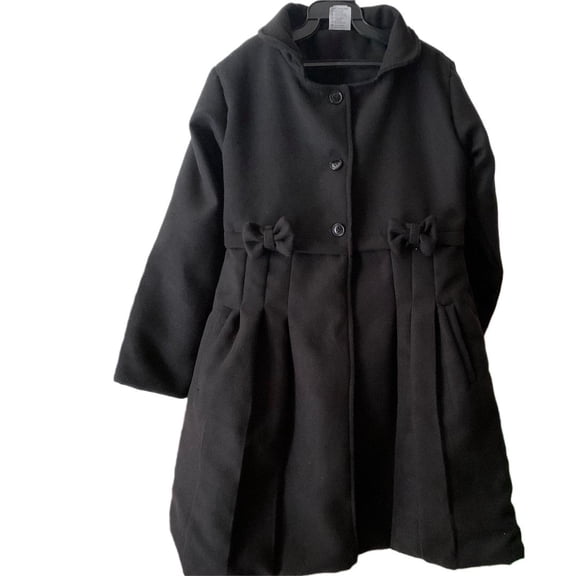 abrigo de niña, Maga boutique,talla10, color negro, una pieza, con boina, forro completo, detalle de moños,