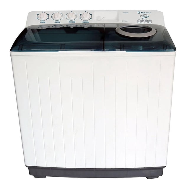 lavadora koblenz dos tinas 13 kilos blanca vista frontal, semiautomática blanca con dos tapas superiores translúcidas azules, panel con cuatro perillas para tres velocidades, tina de impulsor a la izquierda y centrifugado circular a la derecha, base gris; adecuada para cargas de 13 kg y uso en espacios reducidos, también frecuentemente usada para lavanderías domésticas pequeñas.