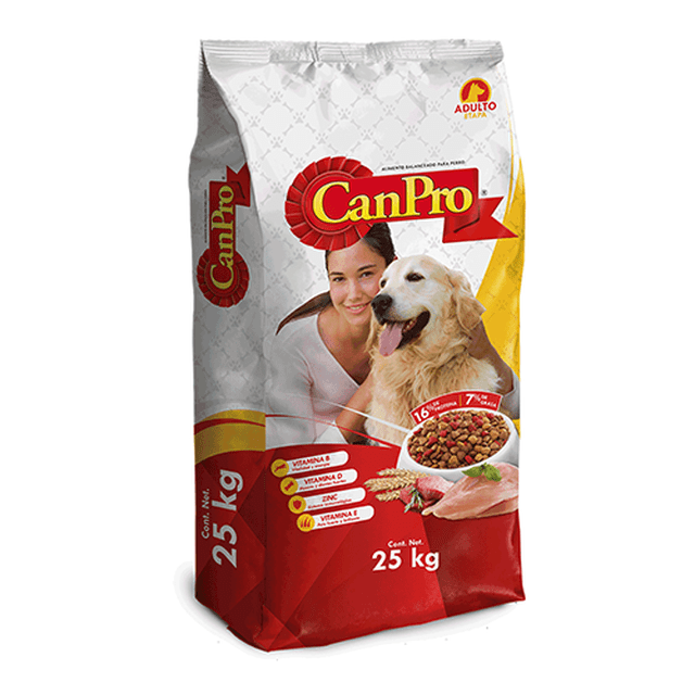 alimento seco para perro adulto canpro 25 kg Bolsa frontal de 25 kg de CanPro alimento seco para perro adulto, vista 3/4 con logo rojo y amarillo; bolsa blanca y roja con imagen de un perro golden retriever y persona, plato con croquetas visibles y leyendas que indican vitaminas y ayuda para heces firmes.