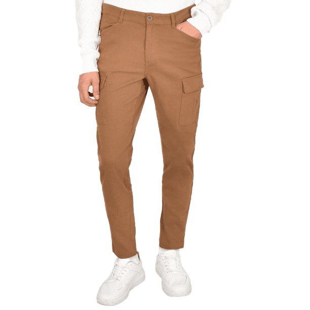 PANTALÓN TIPO CHINO CON BOLSILLOS DE CARGO PARA HOMBRE GENERRA