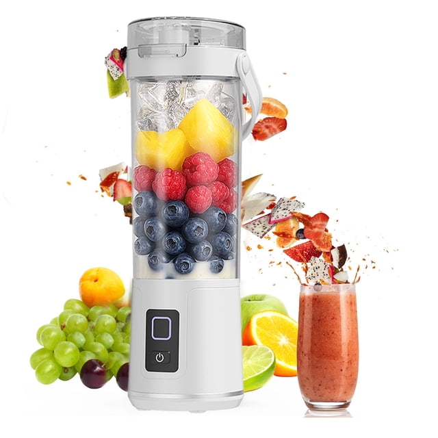 caiyueke usb rechargeable portable juicer blender personal smoothie maker travel handheld blender for fruits vegetables shakes protein mixing electric blender cup with lid Blanco Licuadora portátil USB recargable de 600 ml; vista frontal centrada con vaso transparente lleno de hielo y frutas (arándanos, frambuesas, mango), base blanca con panel táctil rectangular y botón de encendido, tapa con cierre y asa plegable, cable USB incluido, adecuada para preparar batidos en casa, gimnasio o viaje.
