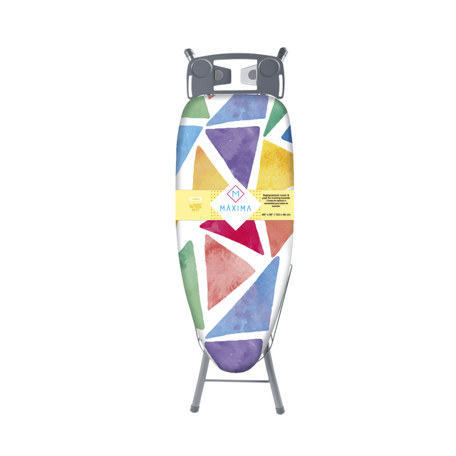 funda para burro de planchar wide triangles best 122 x 46 cm antideslizante repelente de liquidos maxima hogar, vista frontal centrada de funda con motivos de triángulos acuarelados multicolor sobre fondo blanco; silueta ancha de 122 x 46 cm con abertura para puente de plancha; tela 100% algodón, acolchado con fieltro interno de 6 mm y borde elástico para ajuste seguro, fabricada en México; adecuada para planchado doméstico y profesional y a menudo usada para proteger mesas de manualidades.