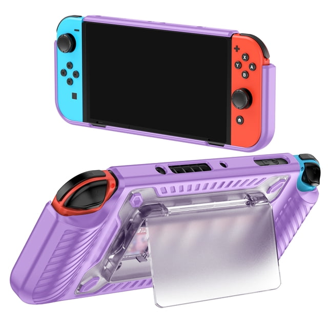 funda protectora para consola nintendo switch oled con ranura para cartuchos de juegos AARONMEI, vista 3/4 frontal y posterior con consola colocada; carcasa morada de contorno ajustado y textura estriada, recortes precisos para botones y ventilación superior, pata trasera transparente desplegable y acceso visible a la ranura para cartuchos; también adecuada para transporte en mochila.