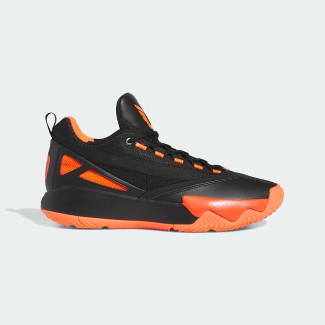 tenis adidas ie7791 para hombre color negro con acentos naranja, vista lateral izquierda; silueta deportiva baja, suela ondulada naranja, empeine negro con textura de tejido visible, cordones negros y lengüeta con logo naranja. A menudo se usan también para entrenamiento ligero y uso diario.