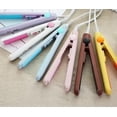 thumbnail image 1 of Mini plancha pare el cabello amarillo, 1 of 5