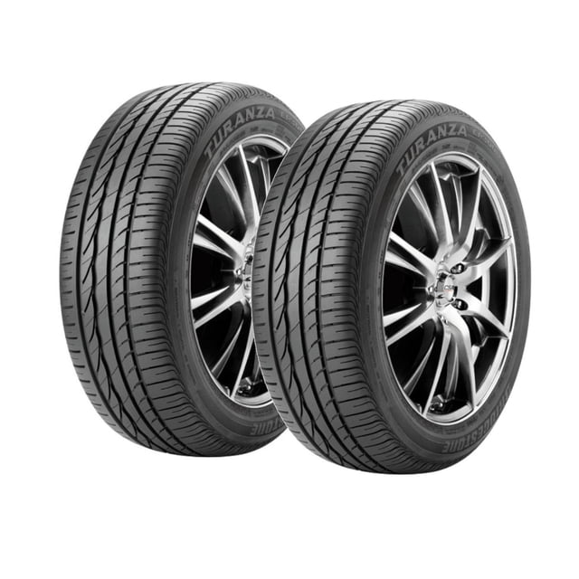 paquete de 2 llantas 215/55 r17 94v bridgestone turanza er300, dos llantas en vista 3/4 montadas en rines plateados, dibujo de banda asimétrico con canales circumferenciales y ranuras laterales visibles para evacuar agua, costado con marca Bridgestone y modelo Turanza legible, no incluye rin; diseñadas para conducción confortable y tracción en mojado y seco; también suelen usarse como reemplazo estándar en sedanes.