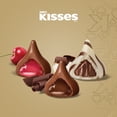 thumbnail image 4 of Surtido de chocolates Hershey's Kisses selección especial sabor cereza tipo trufa vainilla y chocolate 273.6 g, 4 of 5