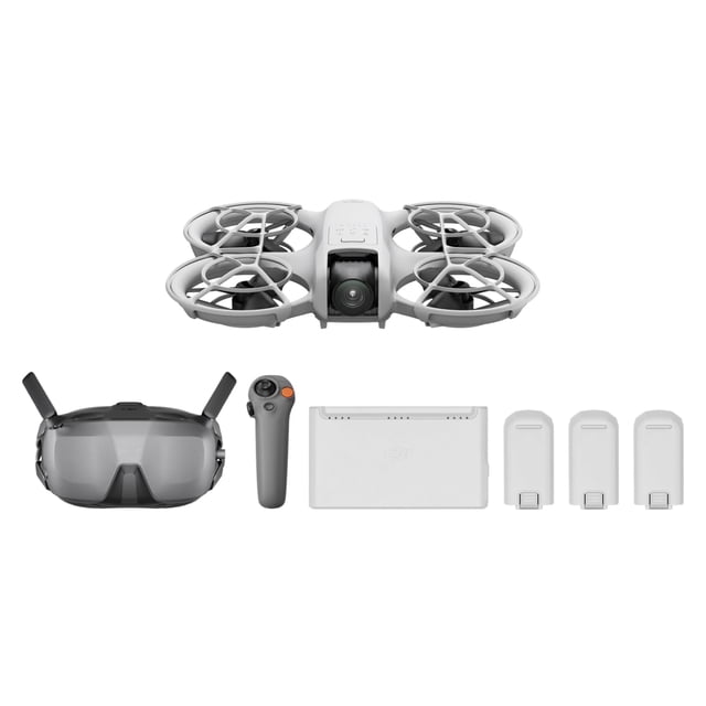 pack dji neo motion vuela más, dron mini 4k uhd con cámara de 12mp, 135 g, seguimiento de objetivos, quickshots, despega desde la mano, con control rc motion 3 y tres baterías fly more combo muestra dron compacto blanco en vista frontal con protección circular de hélices y cámara central, junto a DJI RC Motion 3, gafas DJI Goggles N3, un centro de carga bidireccional y tres baterías alineadas sobre fondo blanco; adecuado para vlogs y vuelo FPV.