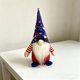 thumbnail image 4 of Figura de gnomo patriótico con diseño de bandera: muñeco sin rostro para la decoración del hogar en el Día de la Independencia, adorno navideño artesanal para exhibición festiva., 4 of 6