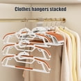 thumbnail image 4 of Perchas antideslizantes de plástico en pack de 10 | Hombros sin corredera, organización de armarios que ahorran espacio | Multicolor gris negro naranja azul marino | Gancho pequeño impermeable, 4 of 6