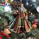 thumbnail image 4 of Adorno navideño legendario | Decoración navideña caprichosa | Adorno festivo colgante duradero | Perfecto para árboles de Navidad, fiestas y regalos | Decoración de temporada para toda la familia, 4 of 4
