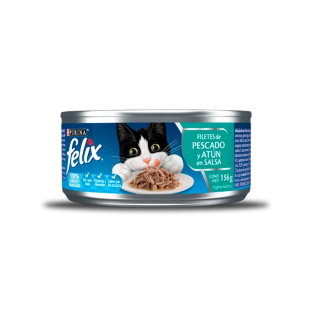 alimento húmedo felix paté sabor pescado y atún en salsa paquete de 24 latas de 156g vista frontal de una lata con etiqueta azul y verde; logo Felix, ilustración de un gato negro y blanco junto a filetes de pescado en salsa sobre un plato y texto de contenido neto 156 g, borde metálico plateado visible.