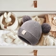 thumbnail image 4 of Lindo gorro de punto para bebé con bordado de doble corazón y doble bola de hilo. Cómodo y acogedor. Gorro cálido y abrigado para bebés., 4 of 5