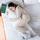 thumbnail image 1 of Almohada Dreamlab Cloud Pillow Altura Ajustable con Memory Foam y Microfibras Firmeza Media Hipoalergénica Tamaño Body, 1 of 8